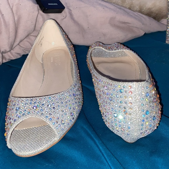 worn to prom but are in good condition - Picture 3 of 5